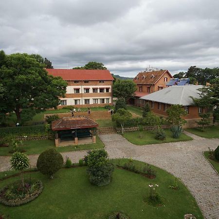 Hotel Lovasoa 4C Antsirabe Exteriér fotografie