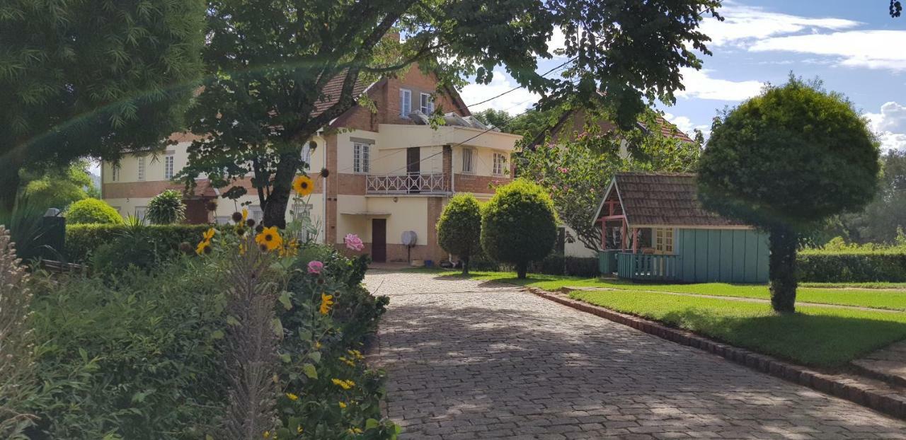 Hotel Lovasoa 4C Antsirabe Exteriér fotografie