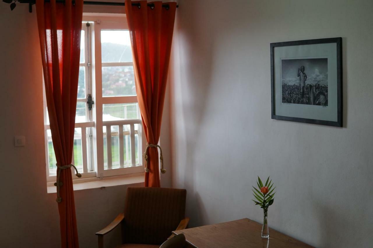 Hotel Lovasoa 4C Antsirabe Exteriér fotografie